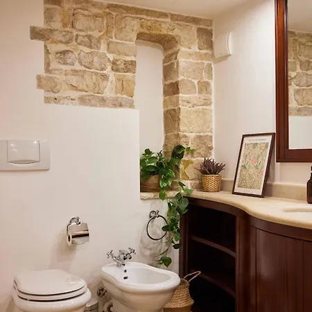 Casa de Férias Dimora Storica A Con Terrazzo Jacuzzi X Dimora Storica A Con Terrazzo E Jacuzzi Con 6 Posti Letto E Aria Condizionata Trani