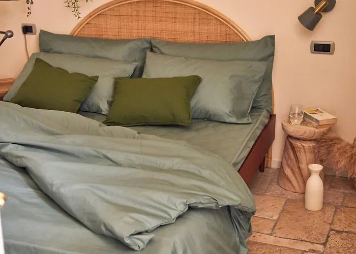 Dimora Storica A Con Terrazzo Jacuzzi X Dimora Storica A Con Terrazzo E Jacuzzi Con 6 Posti Letto E Aria Condizionata * טרני