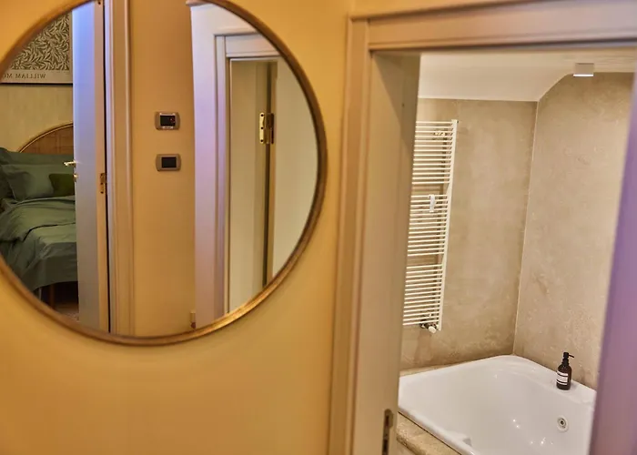 בית נופש Dimora Storica A Con Terrazzo Jacuzzi X Dimora Storica A Con Terrazzo E Jacuzzi Con 6 Posti Letto E Aria Condizionata